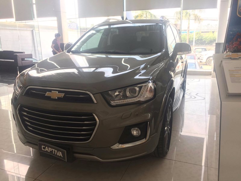 Bán Chevrolet Captiva đời 2017, xe nhập, 879tr-5