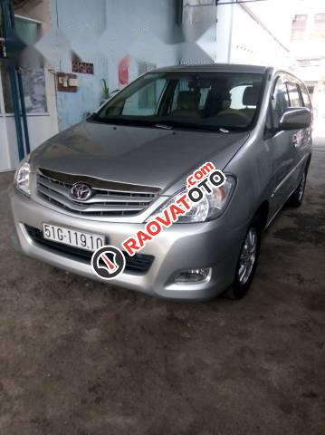 Bán Toyota Innova G đời 2010, màu bạc-1