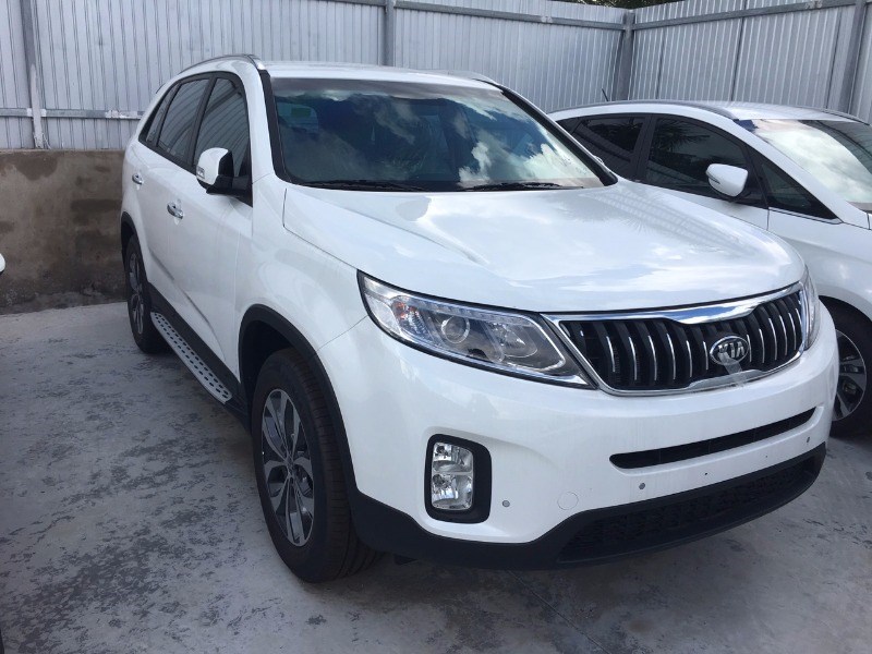 Bán Kia Sorento đời 2017, màu trắng, nhập khẩu nguyên chiếc, 789tr-3