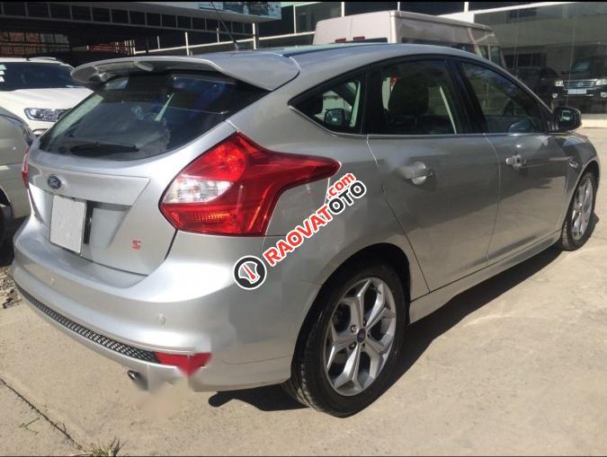 Cần bán Ford Focus Bản Sport 2.0 đời 2013, màu bạc, 545 triệu-1