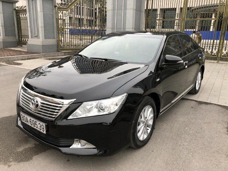 Bán xe Toyota Camry đời 2012, màu đen, nhập khẩu chính hãng, số tự động, giá tốt-3