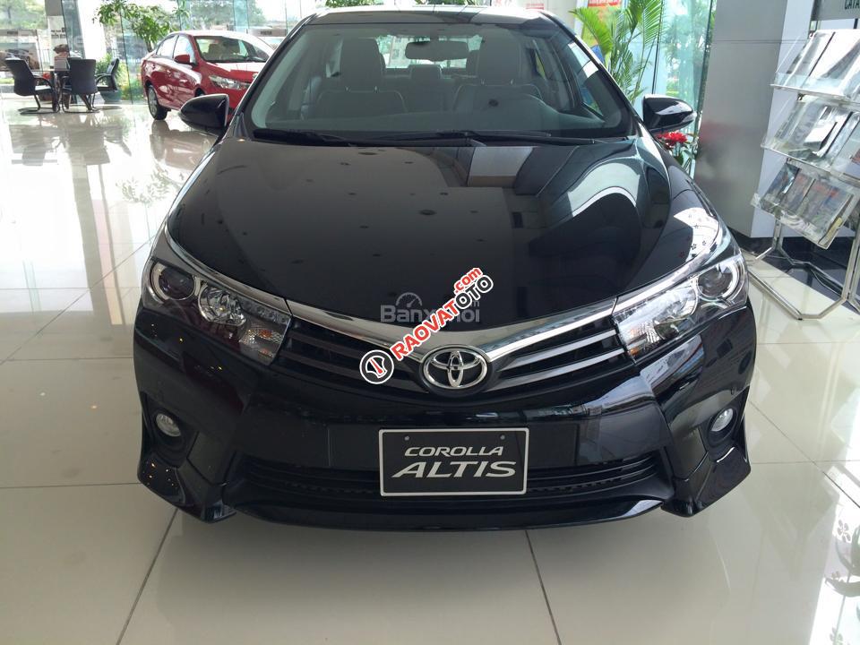 Bán ô tô Toyota Corolla Altis 1.8G (CVT) năm 2018, màu đen, tặng gói hỗ trợ trị giá 30 triệu, LH em Hùng 0911.404.101-5