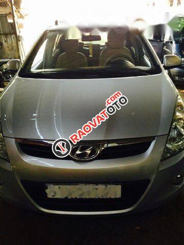 Bán xe Hyundai i20 đời 2010, màu bạc xe gia đình, 310tr-4