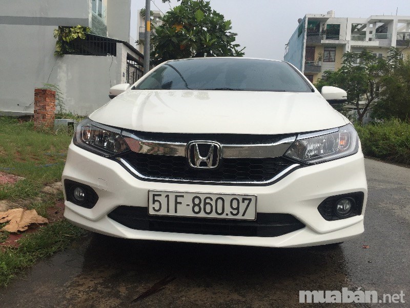 Honda City mẫu mới 07/2017, số tự động, màu trắng, mới chạy lướt  -0