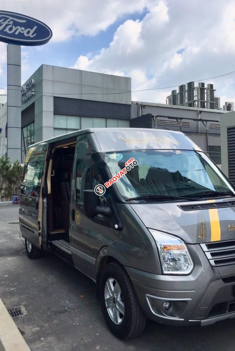 Bán ô tô Ford Transit Limited năm 2017, màu bạc, 837tr-0