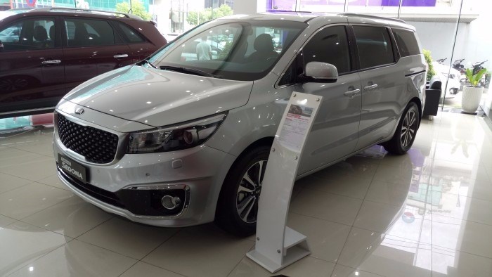 Cần bán Kia Sedona đời 2017, nhập khẩu nguyên chiếc-2