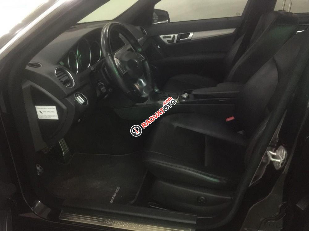 Bán gấp Mercedes C300 AMG đời 2011, màu đen-5