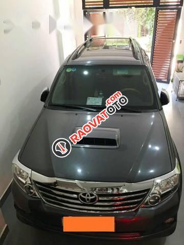 Bán Toyota Fortuner đời 2015 số sàn, giá tốt-2