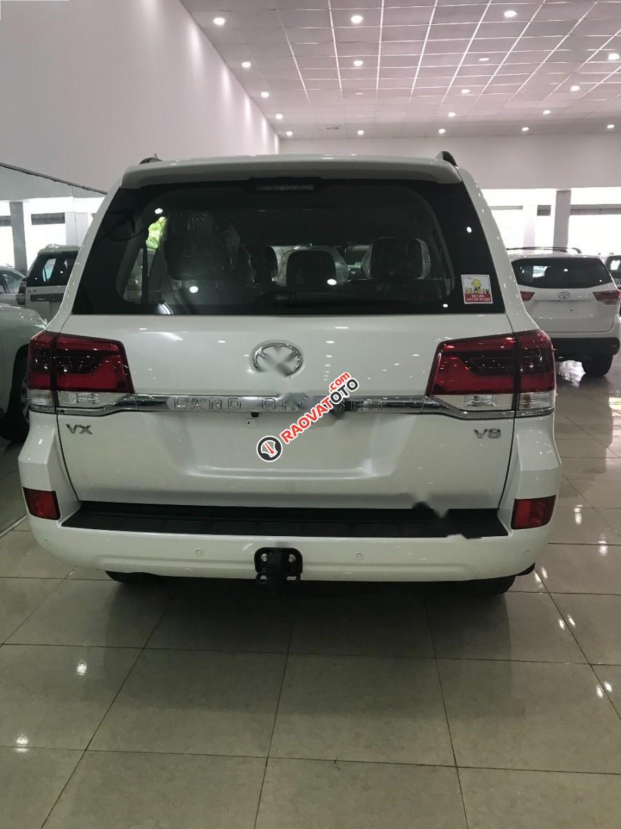 Bán Toyota Land Cruiser VX 4.6 2017, màu trắng, nhập khẩu nguyên chiếc-2