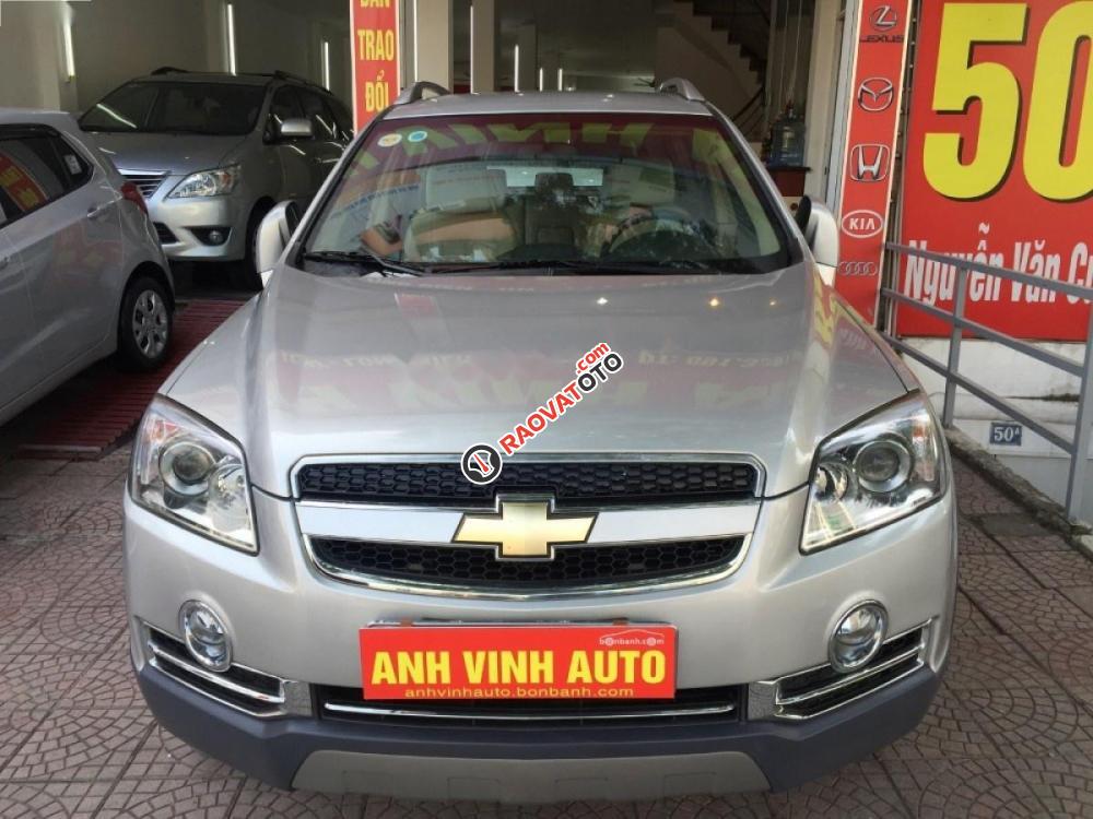 Cần bán gấp Chevrolet Captiva 2010, màu bạc số sàn-1