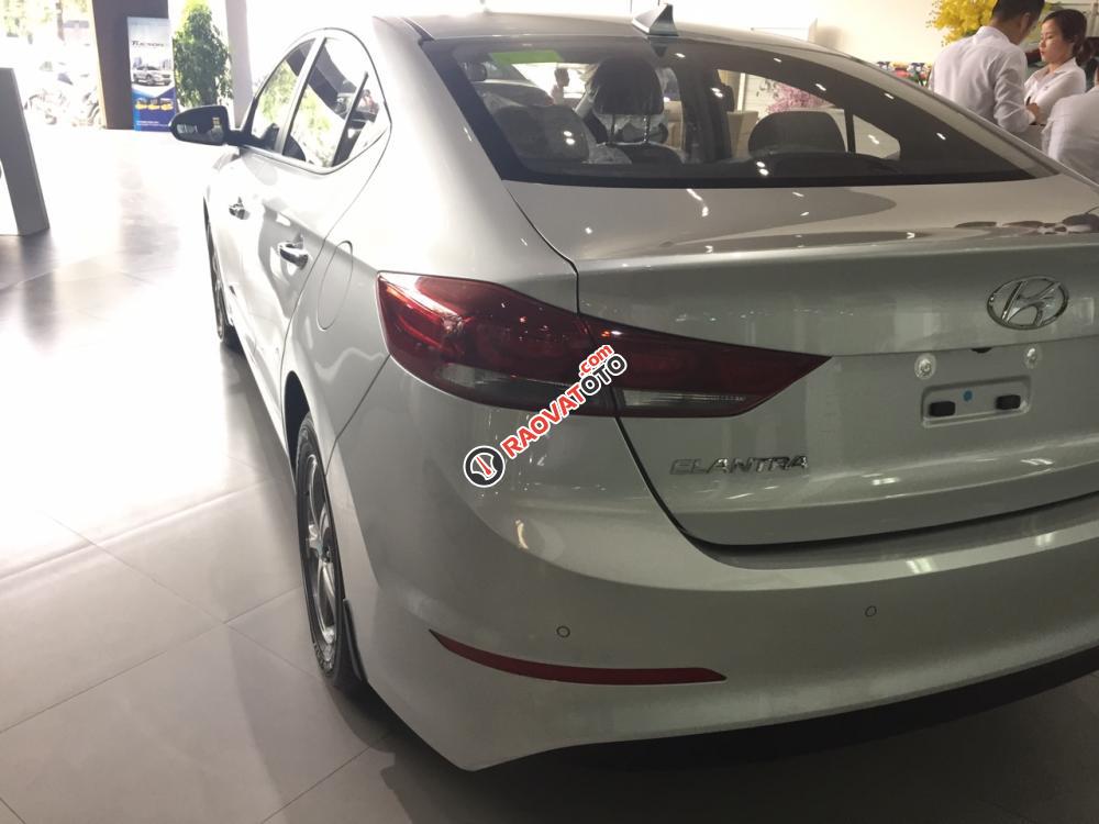 Hyundai Elantra 2017, màu bạc, nhập khẩu, Lh: 0902965732 - Hữu Hân-3