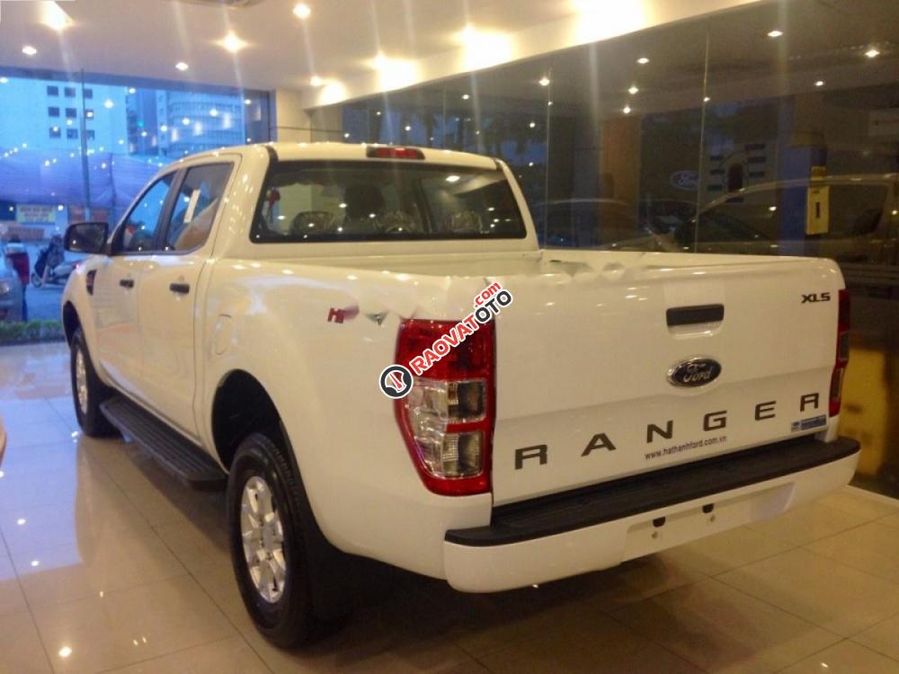 Bán xe Ford Ranger XLS 2.2L 4x2 AT đời 2017, màu trắng, nhập khẩu, giá tốt-6