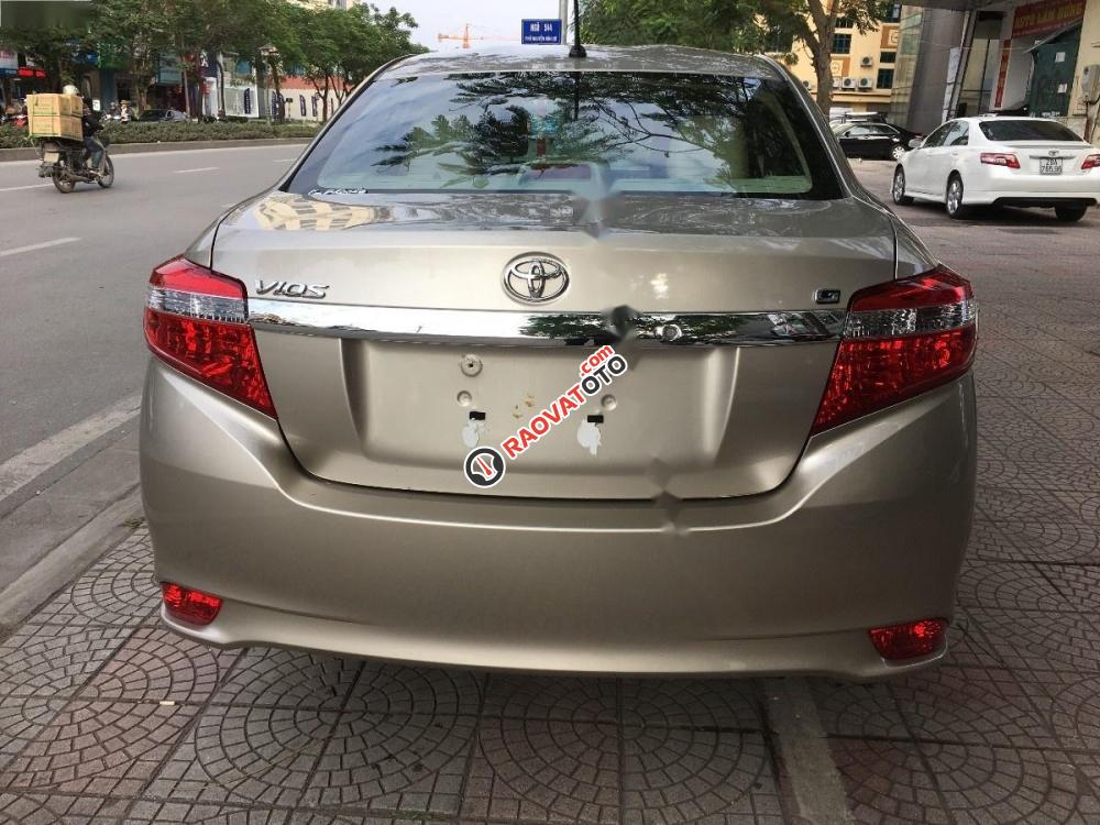 Cần bán gấp Toyota Vios G đời 2017, màu vàng số tự động, giá tốt-4