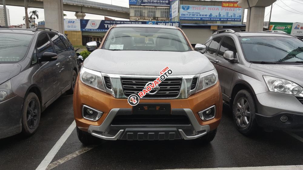 Bán ô tô Nissan Navara EL sản xuất 2017, màu vàng, xe nhập-0