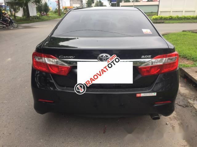 Bán Toyota Camry 2.0 E năm 2013, màu đen rất mới đi ít 16.000km-2