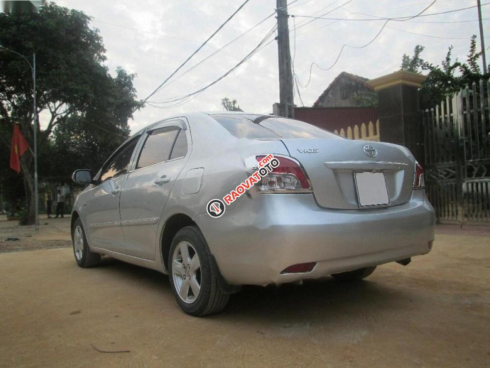 Cần bán gấp Toyota Vios E đời 2009, màu bạc, giá tốt-5