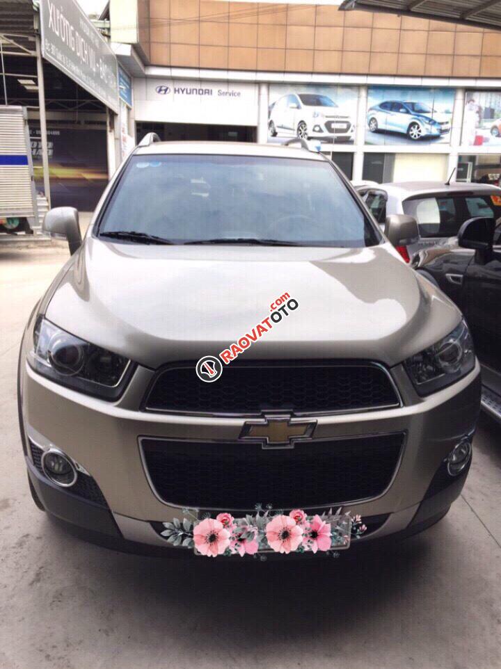 Bán Chevrolet Captiva LTZ 2.4 AT đời 2013, màu vàng cát, giá tốt-0