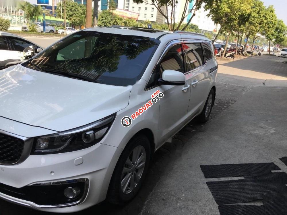 Bán ô tô Kia Sedona 2.2L DATH 2016, màu trắng số tự động-6