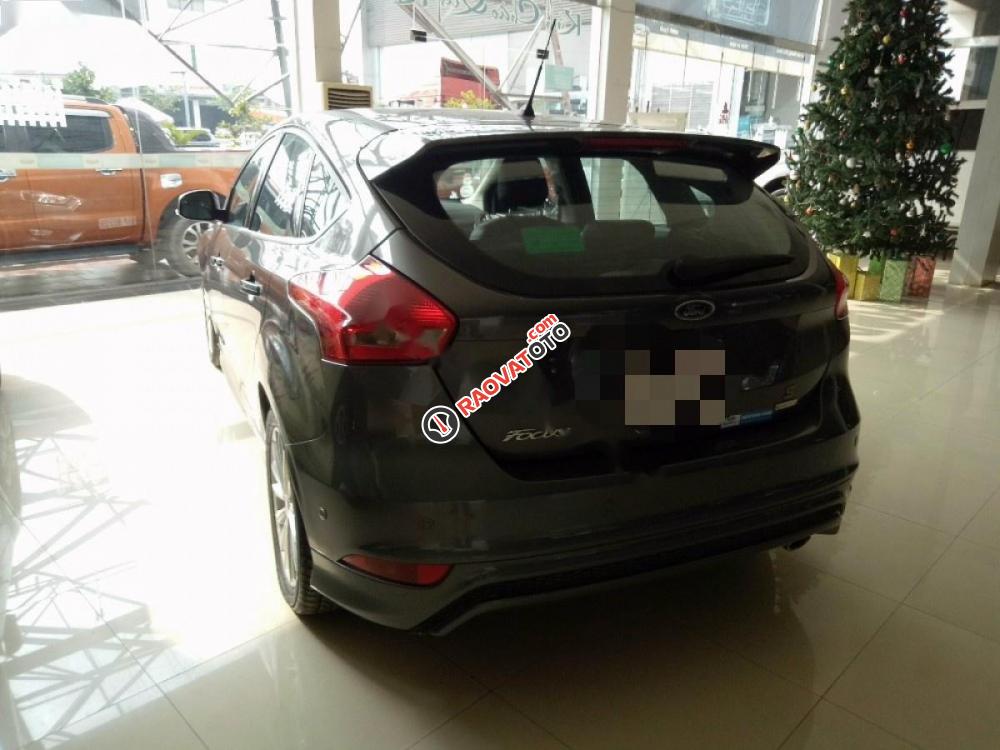 Bán xe Ford Focus Sport 1.5L năm 2015, màu xám ít sử dụng, 645 triệu-1