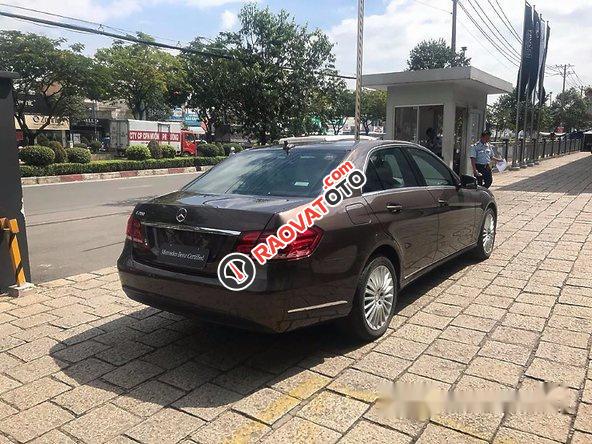 Bán Mercedes E200 năm 2015, màu nâu, nhập khẩu nguyên chiếc-5