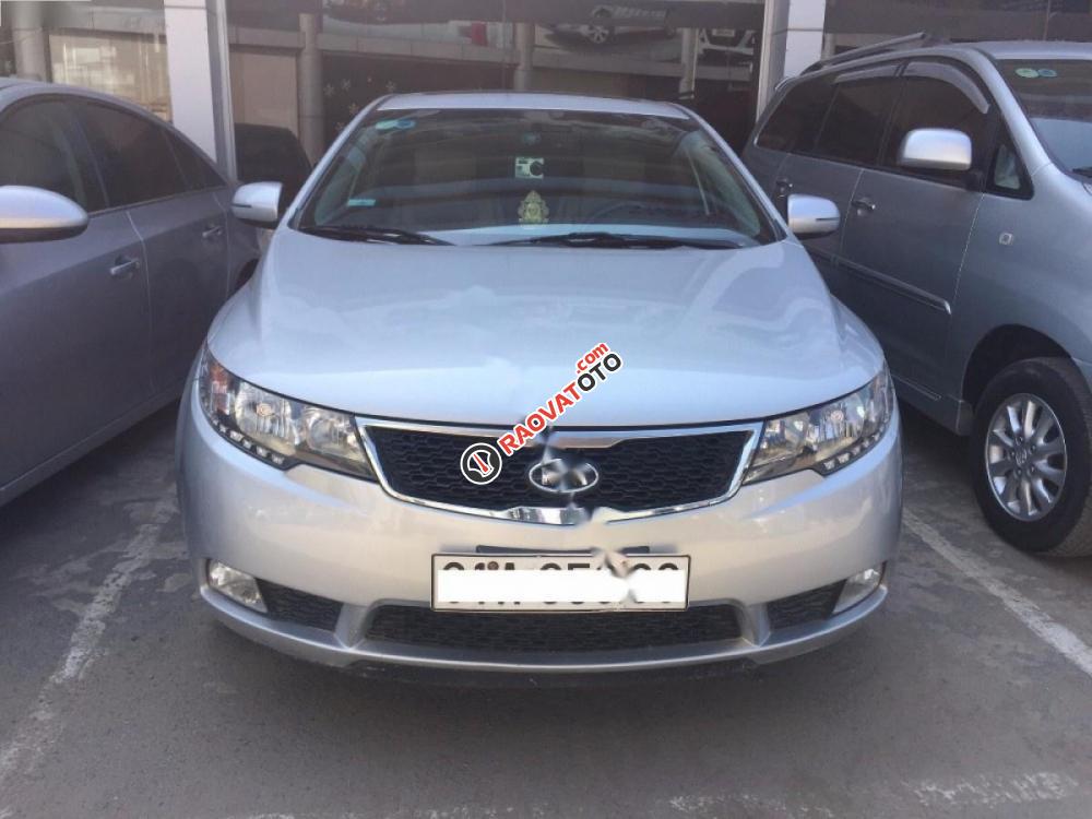 Bán Kia Forte 1.6MT đời 2012, màu bạc xe gia đình-1