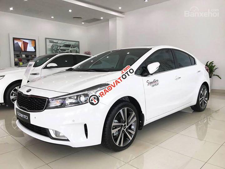 Bán Kia Cerato 1.6 AT đời 2017, màu trắng, tại Nha Trang-8