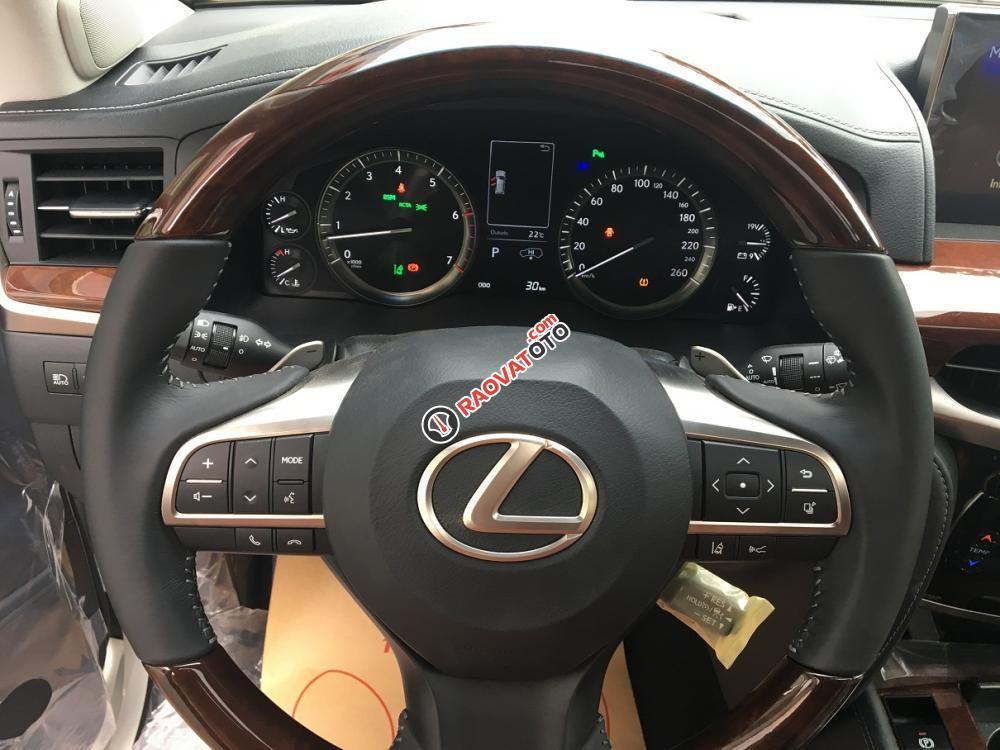 Bán Lexus LX 570 Sport Plus đời 2017, màu trắng, nhập khẩu châu Âu-17