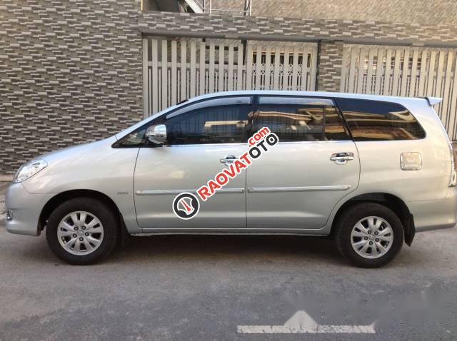 Bán Toyota Innova G đời 2010, màu bạc chính chủ, 400 triệu-4