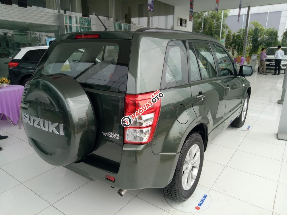 Cần bán Suzuki Grand Vitara 2017, khuyến mại 170 triệu, hỗ trợ ngân hàng, xe giao ngay - LH: 0985.547.829-5