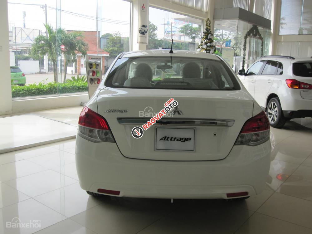 Cần bán xe Mitsubishi Attrage mới 2017, màu trắng, nhập khẩu, hỗ trợ vay 80%-100%, liên hệ: Đông Anh 0931911444-3