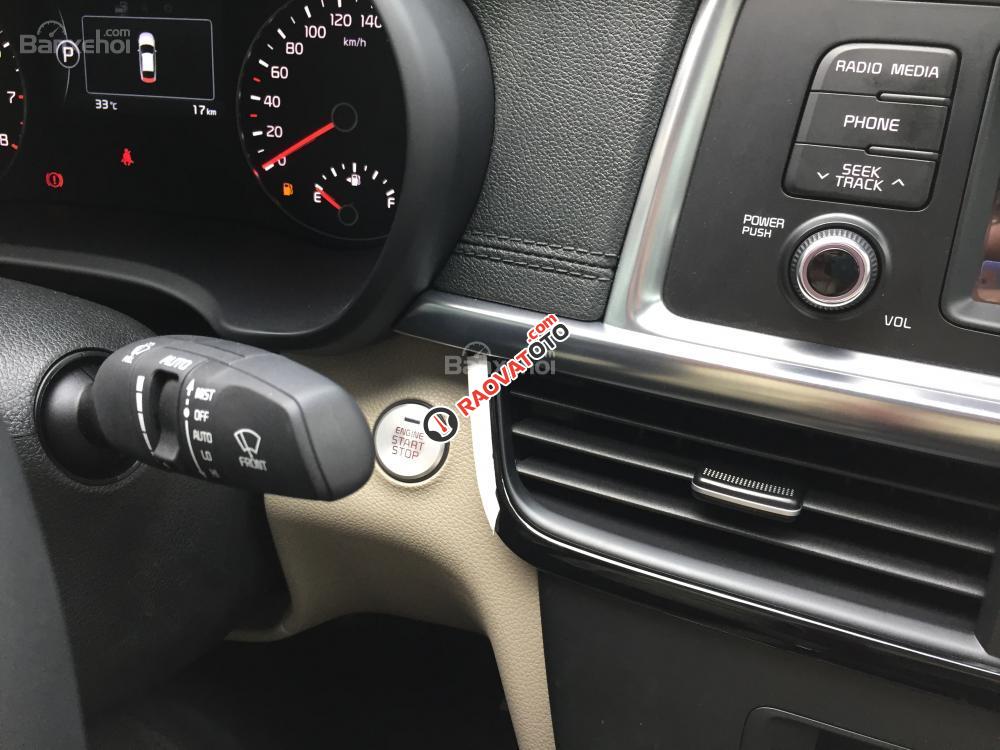 Kia Optima, sang trọng, đẳng cấp, trẻ trung. Liên hệ trực tiếp để biết được nhiều chương trình ưu đãi hấp dẫn-11