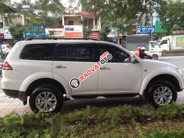 Bán Mitsubishi Pajero MT đời 2016, màu trắng-1