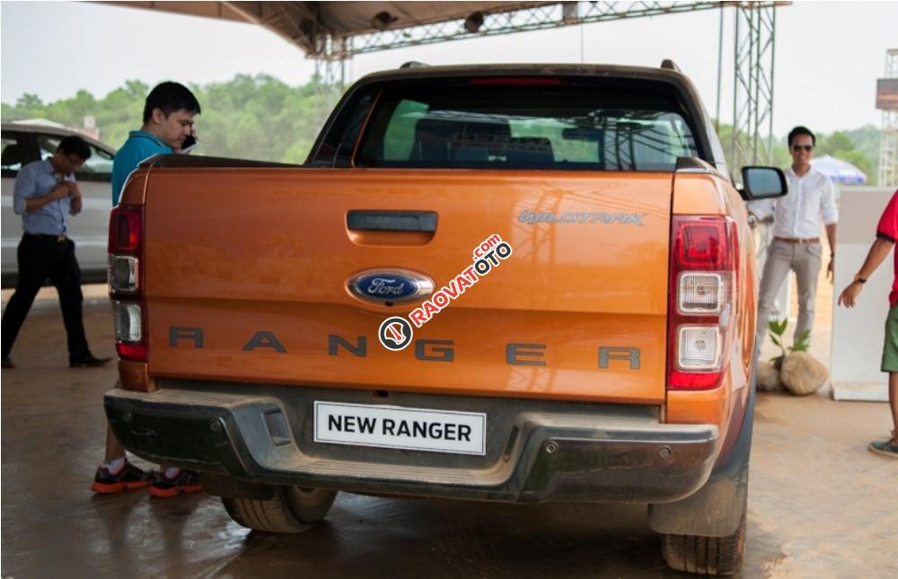 Bán Ford Ranger Wiltrak 3.2L đời 2018, đủ màu giao xe ngay, giá tốt. LH - 0911447166-3