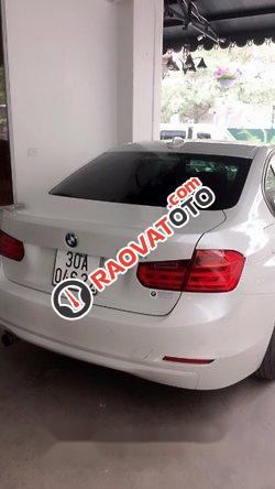 Bán BMW 3 Series 320i đời 2013, màu trắng, 820tr-1