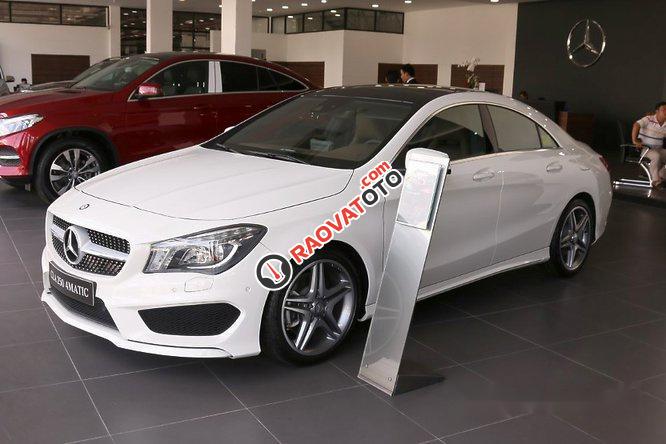 Bán xe Mercedes CLA250 đời 2017, màu trắng, xe nhập-0