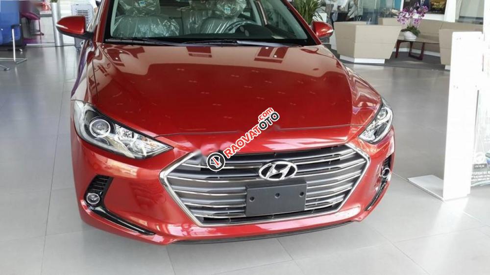 Bán xe Hyundai Elantra 1.6AT đời 2017, màu đỏ-3