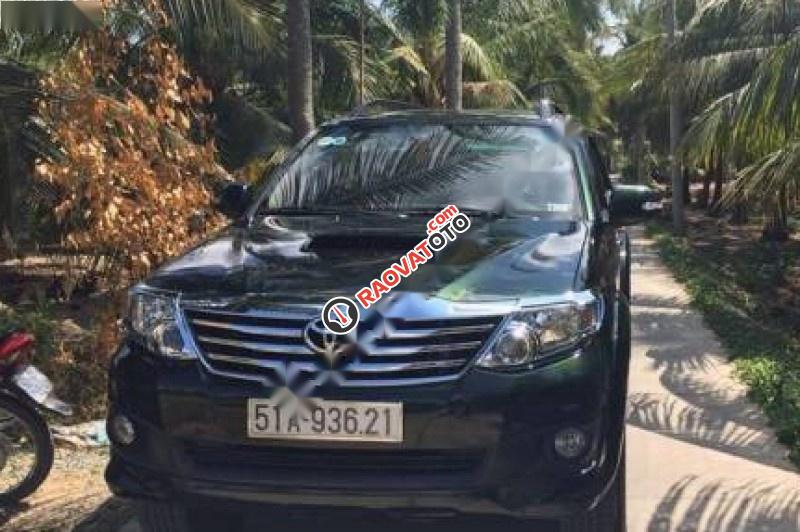 Cần bán Toyota Fortuner G năm 2014, màu đen-0