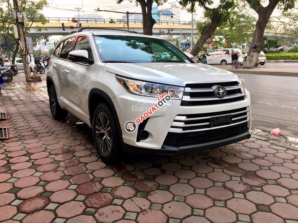 Cần bán Toyota Highlander LE 2.7 đời 2017, màu trắng, nhập Mỹ, LH 093.798.2266-0