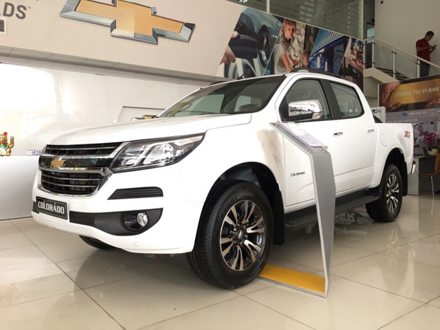 Bán Chevrolet Colorado sản xuất 2017, màu trắng, nhập khẩu-4