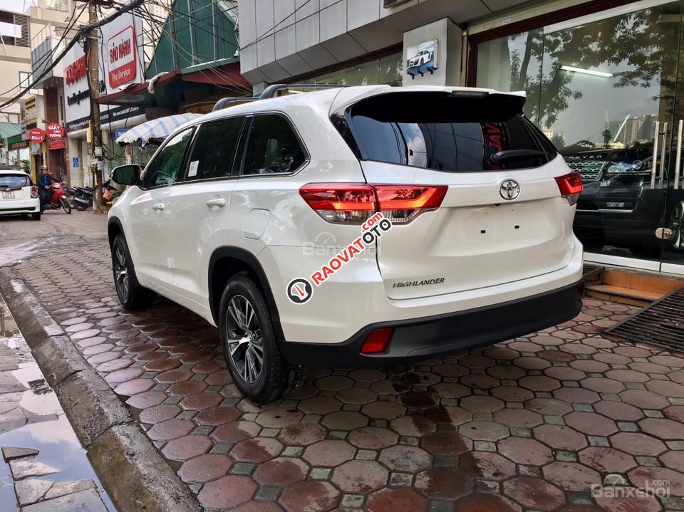 Cần bán Toyota Highlander LE 2.7 đời 2017, màu trắng, nhập Mỹ, LH 093.798.2266-4