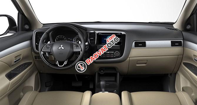 Bán Mitsubishi Outlander tại Huế, hỗ trợ vay 80%, thủ tục đơn giản, phục vụ chu đáo - LH: 0905.91.01.99 Phú-5