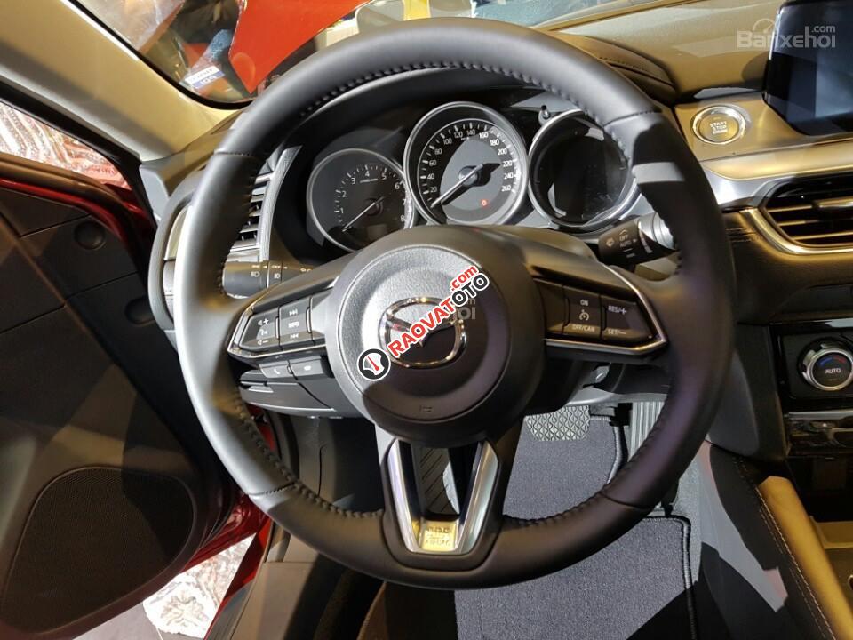 Cần bán Mazda 6 2.0 năm 2017, xe đẹp-3