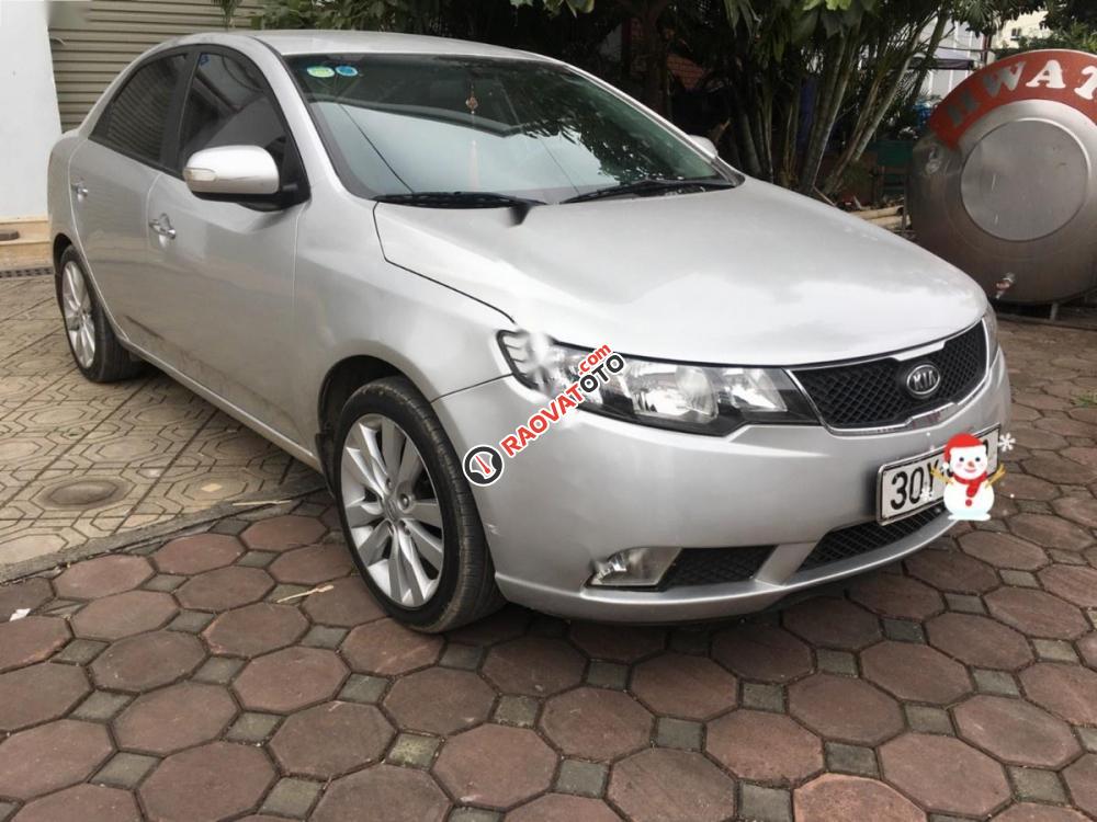 Cần bán gấp Kia Cerato đời 2010, màu bạc, nhập khẩu nguyên chiếc số sàn-3