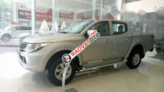 Cần bán Mitsubishi Triton đời 2017 giá cạnh tranh-2