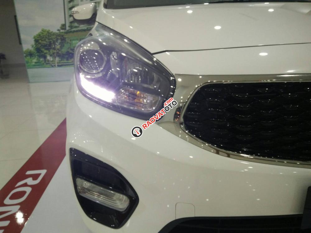 Siêu khuyến mãi cuối năm! Kia Rondo GAT 7 chỗ giá chỉ còn 679 triệu. Hotline: Tâm 0938.805.635-5