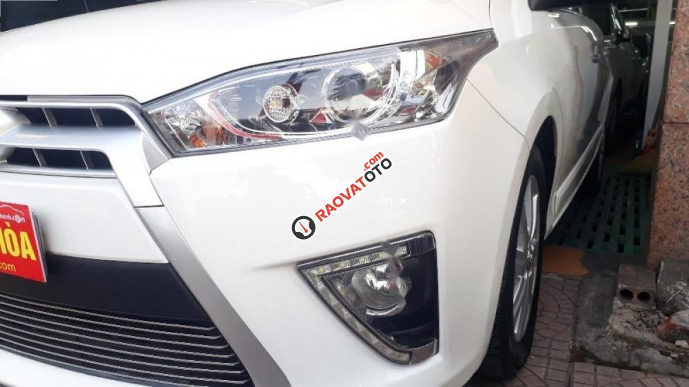 Cần bán lại xe Toyota Yaris 1.5G đời 2014, màu trắng, nhập khẩu nguyên chiếc chính chủ, 555tr-1