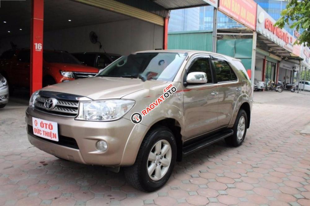 Bán Toyota Fortuner SR5 2.7 AT đời 2011, màu nâu, xe nhập số tự động, giá tốt-1