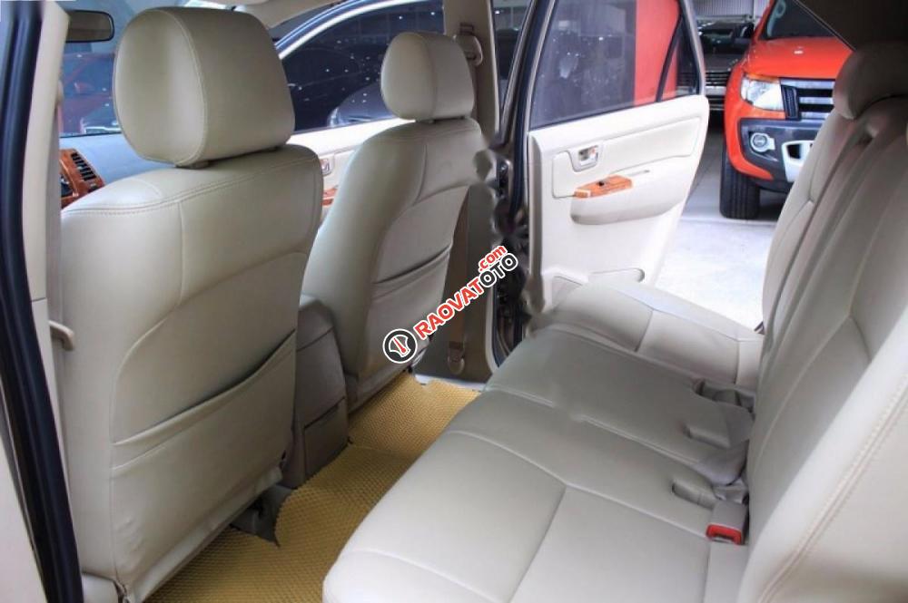 Bán Toyota Fortuner SR5 2.7 AT đời 2011, màu nâu, xe nhập số tự động, giá tốt-9