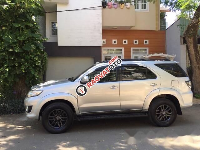 Cần bán Toyota Fortuner G sản xuất 2016, màu bạc, 940tr-1