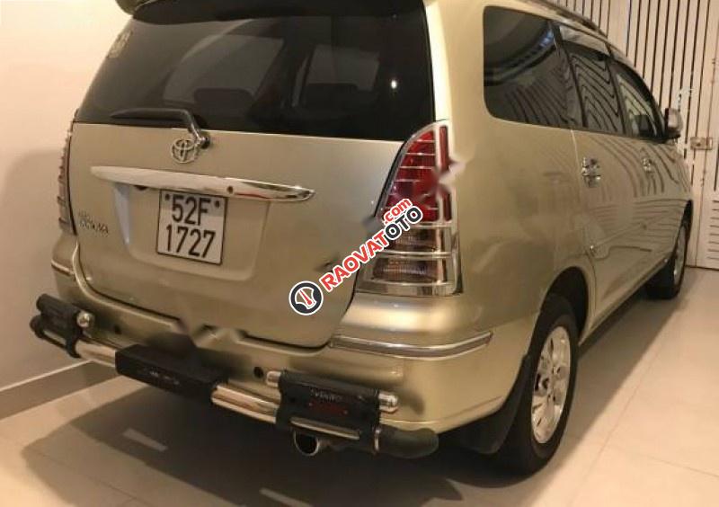 Bán Toyota Innova G đời 2007, màu bạc số sàn-4